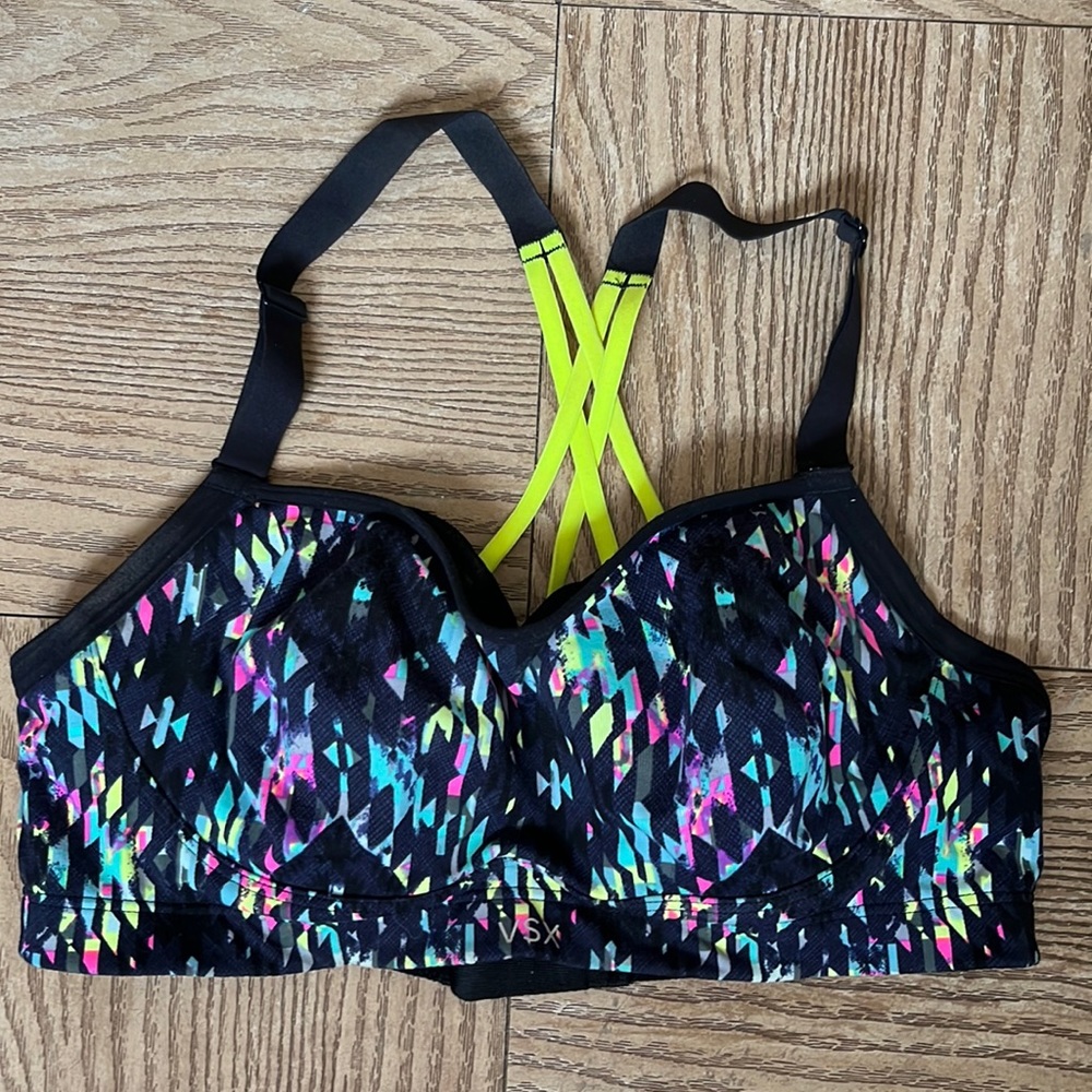 Victoria’s Secret Sport sport bra 34C